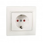 Розетка LEZARD Mira 701-0202-124В із захистом від дітей біла