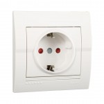 Розетка LEZARD Deriy 702-0202-124В с заземляющим контактом и защитными шторками белая