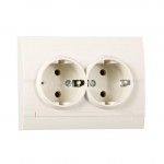 Розетка LEZARD Deriy 702-0303-127 подвійна з заземлюючим контактом крем