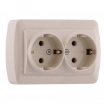 Розетка зовнішня подвійна LEZARD Demet 711-0300-127 з заземлюючим контактом кремова