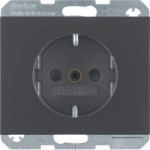 Розетка з заземл. контактом HAGER-BERKER з додатковим захистом контактів16А/250В антрацит К.1