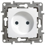 Розетка без заземлення LEGRAND Etika біла