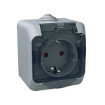 Розетка SCHNEIDER CEDAR WDE000643 із заземленням з защіт.шторкамі прозора кришка IP 44 сіра