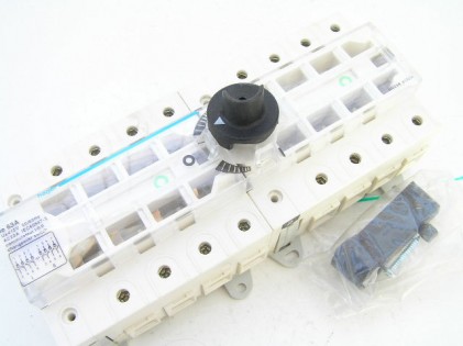 Переключатель модульный трёхпозиционный HAGER HI403R 63А 4п I-0-II 400/690В 12.5м