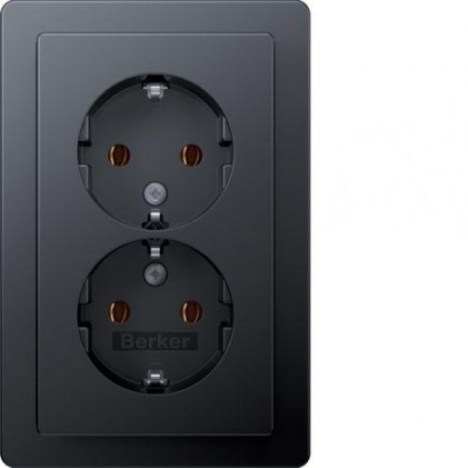 Розетка двойная HAGER-BERKER с заземляющим контактом 16А/250В антрацит Q.1