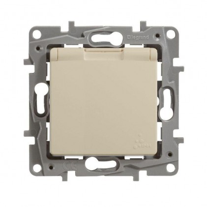 Розетка с заземлением LEGRAND Etika с крышкой и защитными шторками 2К+З ІР44 слоновая кость