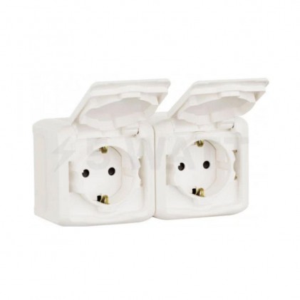 Розетка двойная с з/к LEGRAND Forix 16А с крышкой и шторками IP44 накладного монтажа белая