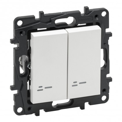 Выключатель проходной LEGRAND Niloé Step 2-клавишный с подсветкой (сх.6+6) 10А белый