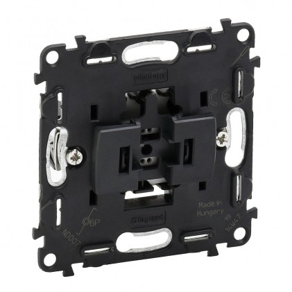 Выключатель кнопка механизм LEGRAND Valena In'Matic 1кл. 6A 250В