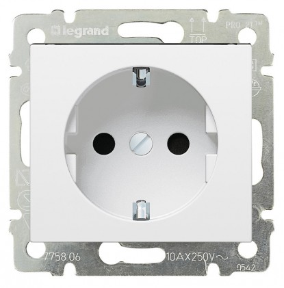 Розетка с заземлением LEGRAND Valena Classic 16А белая