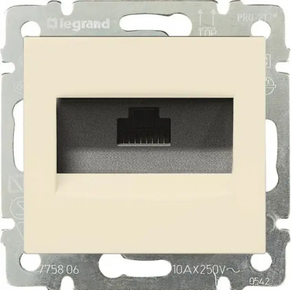 Розетка компьютерная LEGRAND Valena Classic 1*RJ45 категория 5e UTP слоновая кость