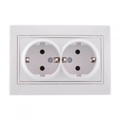 Розетка LEZARD Mira 701-0202-127В двойная с заземляющим контактом белая
